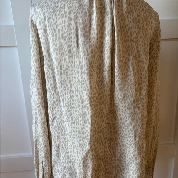 Babaton Beige 100% silk Blouse - Picture 3 of 5